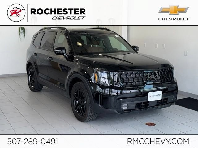 2025 Kia Telluride SX Prestige X-Line in Black — front three-quarter view