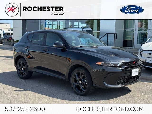 2023 Dodge Hornet GT in 8 Ball — front three-quarter view