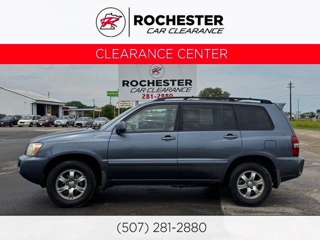 2007 Toyota Highlander V6 in Blue — front three-quarter view
