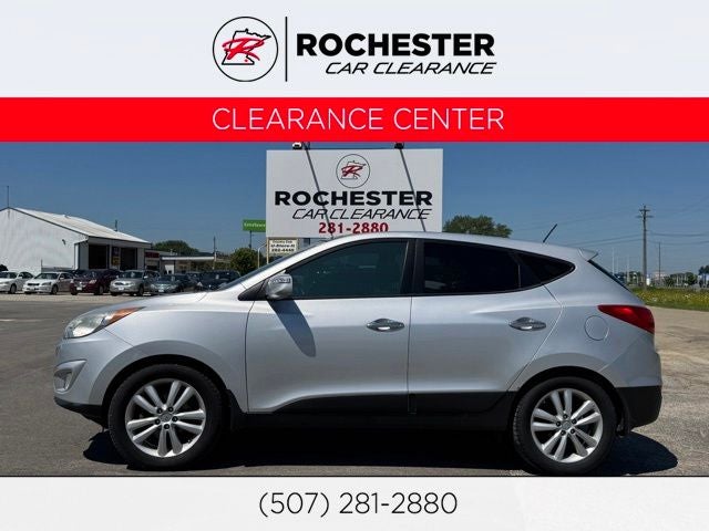 2012 Hyundai Tucson Limited in Diamond Silver — front three-quarter view